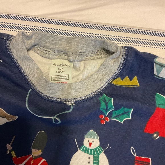 Mini Boden 12 days of Christmas pajama set size 10 - Picture 2 of 8